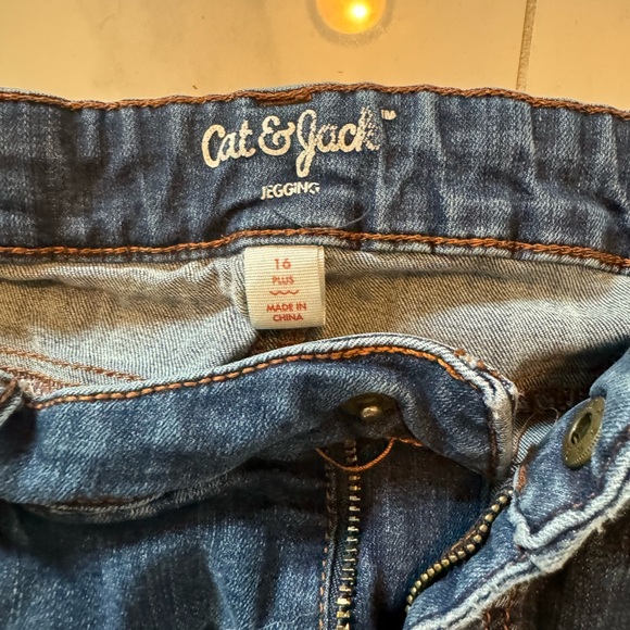 Cat & Jack Ripped Jeggings. Size 16 Plus - Picture 4 of 4